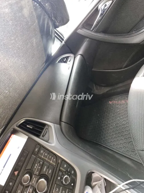 اوبل أسترا 2016 أبيض مستعملة للبيع - 5