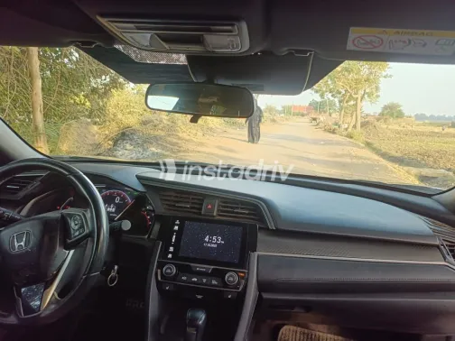 Honda CRV 2018 White Used for Sale - 4