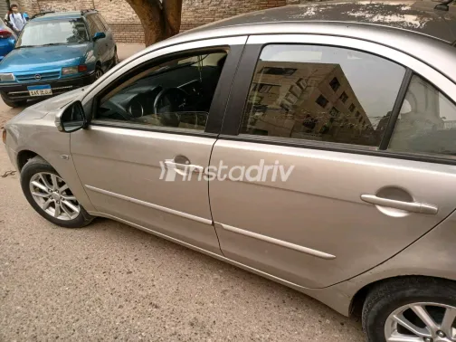 ميتسوبيشي لانسر اى اكس شارك 2016 أبيض مستعملة للبيع - 1