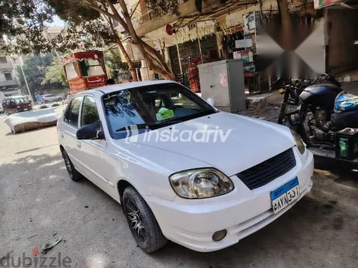 هيونداي فيرنا 2014 أبيض مستعملة للبيع - 3