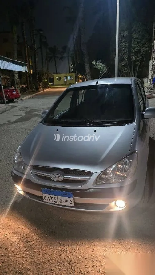 هيونداي جيتز 2011 فضي مستعملة للبيع - 4