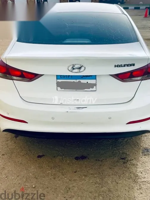 هيونداي إلنترا 2016 أبيض مستعملة للبيع - 2
