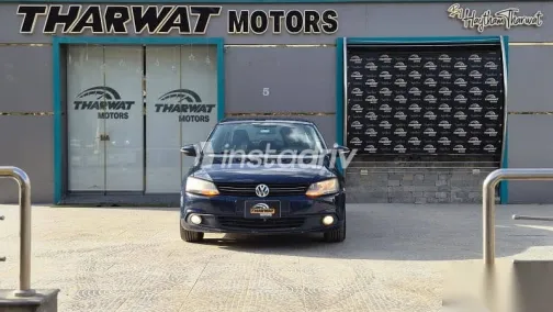 فولكس فاغن جيتا 2012 أزرق غامق مستعملة للبيع - 2