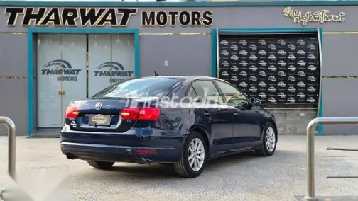فولكس فاغن جيتا 2012 أزرق غامق مستعملة للبيع - 3