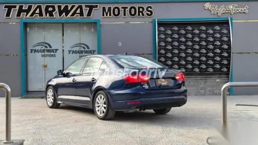 فولكس فاغن جيتا 2012 أزرق غامق مستعملة للبيع - 4