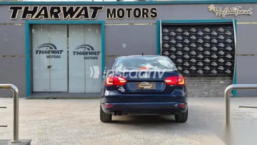 فولكس فاغن جيتا 2012 أزرق غامق مستعملة للبيع - 5