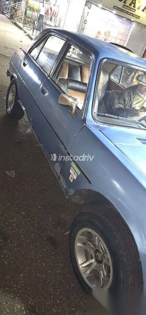 بيجو 504 1976 أزرق غامق مستعملة للبيع - 1