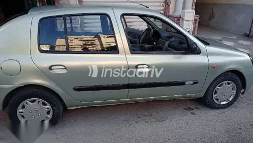 رينو كليو 2004 أخضر مستعملة للبيع - 1