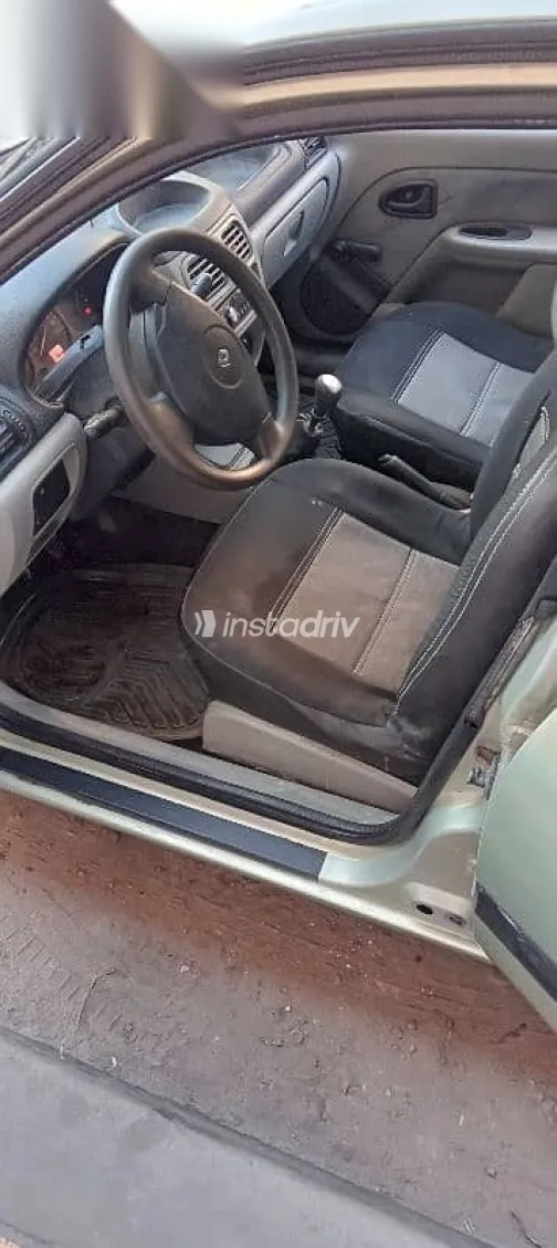 رينو كليو 2004 أخضر مستعملة للبيع - 4