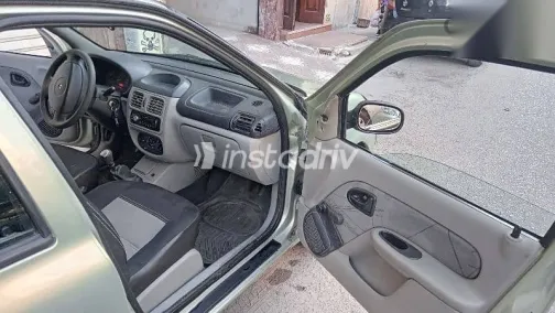 رينو كليو 2004 أخضر مستعملة للبيع - 5