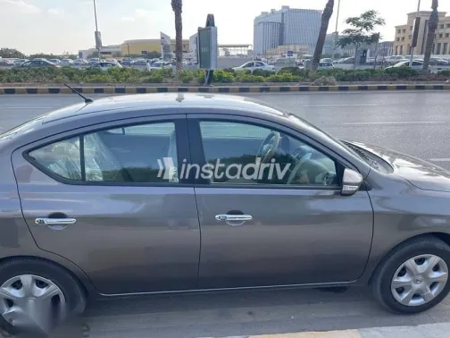 نيسان صنى 2026 بني مستعملة للبيع - 1