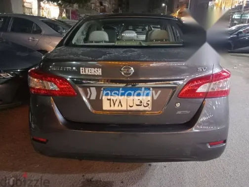 نيسان سنترا 2018 ذهبي مستعملة للبيع - 1