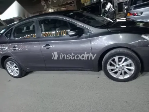 نيسان سنترا 2018 ذهبي مستعملة للبيع - 4