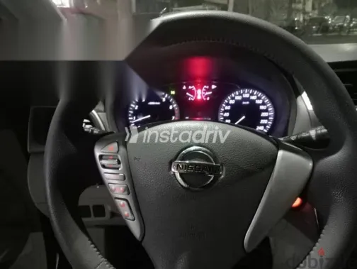 نيسان سنترا 2018 ذهبي مستعملة للبيع - 9