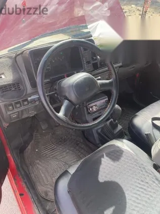 سوزوكى ماروتى 1994 أحمر مستعملة للبيع