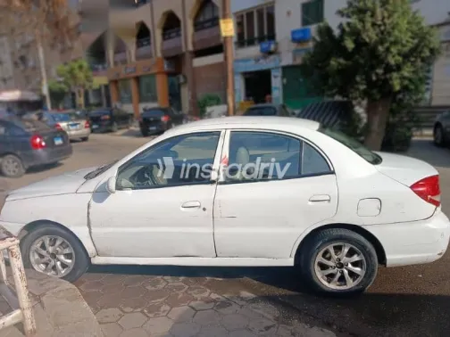 Kia Rio 2004 White Used for Sale - 5