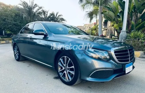 مرسيدس E 180 2019 رمادي مستعملة للبيع - 2