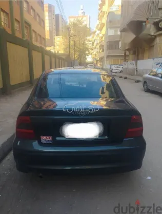 اوبل فيكترا 2000 أخضر مستعملة للبيع