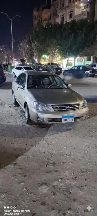 Nissan Sunny 2015 Gold Used for Sale