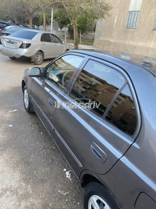 هيونداي فيرنا 2018 أبيض مستعملة للبيع - 4