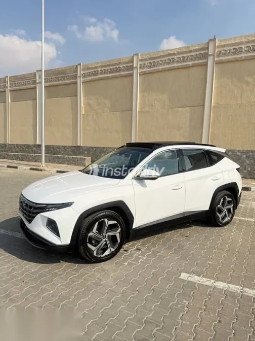 هيونداي توسان 2023 أبيض مستعملة للبيع - 2