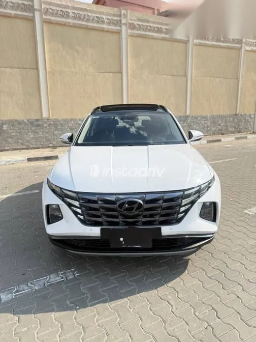 هيونداي توسان 2023 أبيض مستعملة للبيع - 4