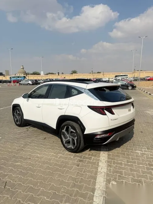 هيونداي توسان 2023 أبيض مستعملة للبيع - 5