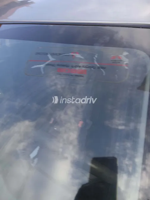 Mitsubishi Lancer 2017 White Used for Sale - 3