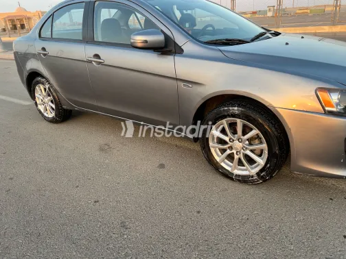 Mitsubishi Lancer 2017 White Used for Sale - 9