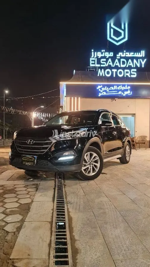 Hyundai Tucson 2018 Black Used for Sale - 3
