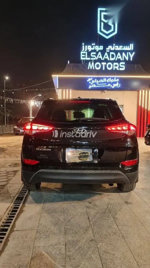 Hyundai Tucson 2018 Black Used for Sale - 6
