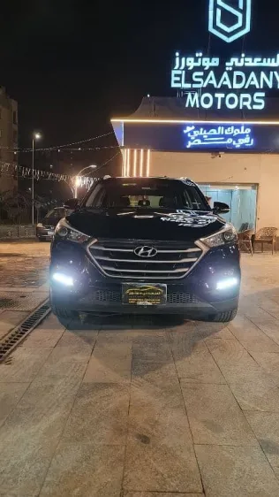 هيونداي توسان 2018 أسود مستعملة للبيع