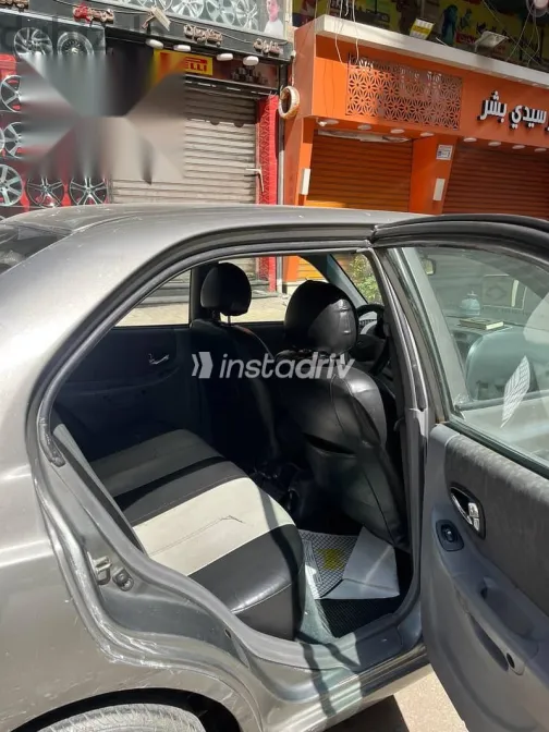 هيونداي فيرنا 2007 رمادي مستعملة للبيع - 8