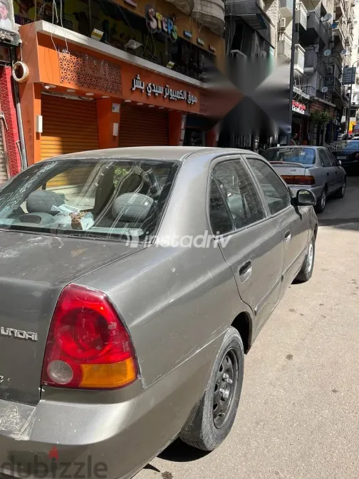 هيونداي فيرنا 2007 رمادي مستعملة للبيع - 9