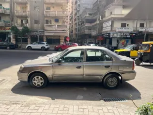 هيونداي فيرنا 2007 رمادي مستعملة للبيع