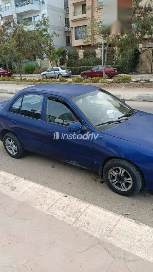 هيونداي اكسنت 2001 أزرق غامق جديدة للبيع - 1