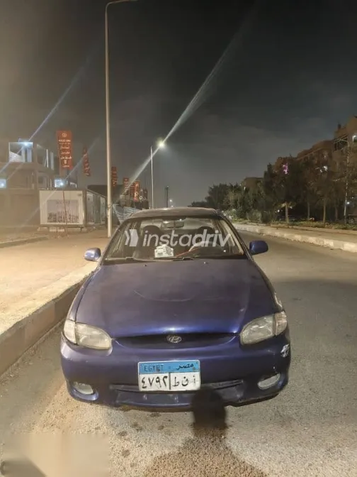 هيونداي اكسنت 2001 أزرق غامق جديدة للبيع - 3