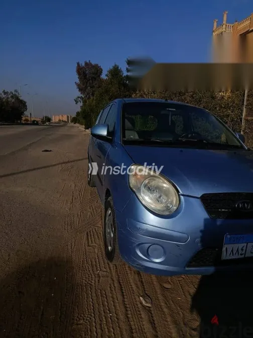كيا بيكانتو 2010 أزرق غامق مستعملة للبيع - 2