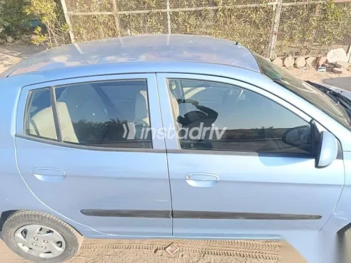 كيا بيكانتو 2010 أزرق غامق مستعملة للبيع - 6