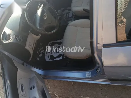 كيا بيكانتو 2010 أزرق غامق مستعملة للبيع - 9