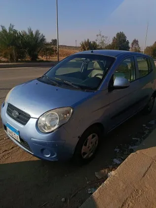 كيا بيكانتو 2010 أزرق غامق مستعملة للبيع