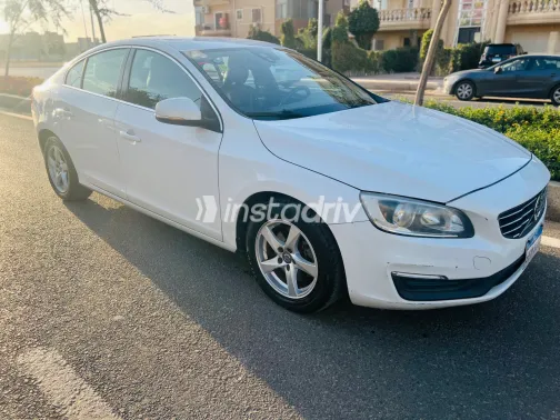 Volvo S60 2018 White Used for Sale - 5
