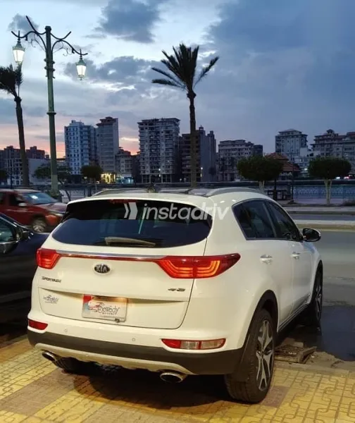 Kia Sportage 2019 White Used for Sale - 2