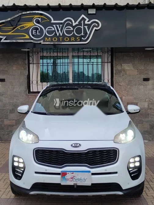 Kia Sportage 2019 White Used for Sale - 8