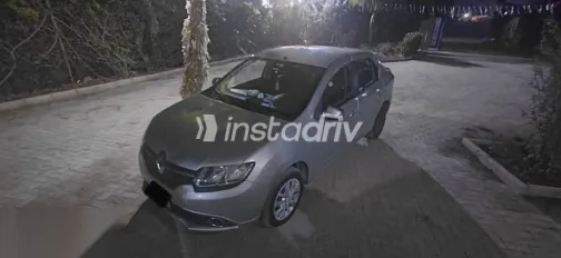 رينو لوجان 2016 فضي مستعملة للبيع - 1