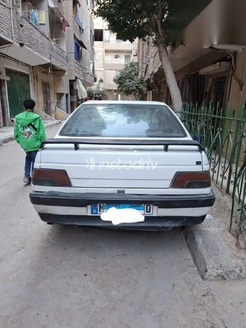 بيجو 405 1994 أبيض مستعملة للبيع - 3