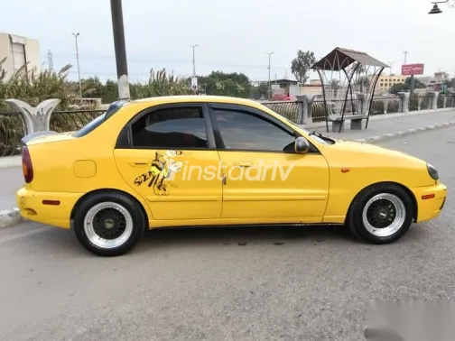 شيفروليه لانوس 2014 أصفر مستعملة للبيع - 2