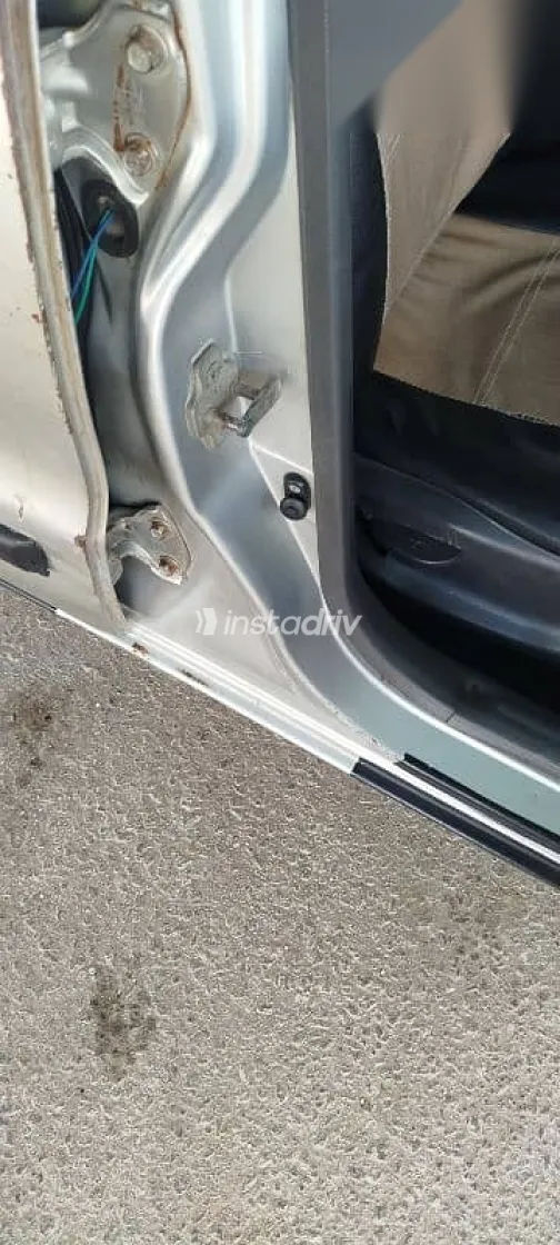 دايو لانوس 2004 فضي مستعملة للبيع - 2