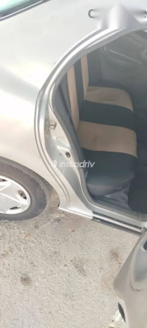 دايو لانوس 2004 فضي مستعملة للبيع - 3