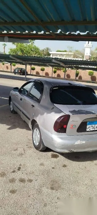 دايو لانوس 2004 فضي مستعملة للبيع